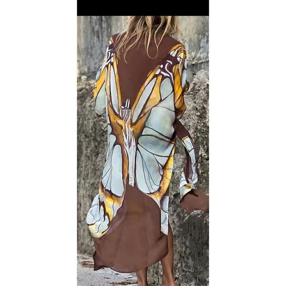 Beautiful butterfly, kimono/cover up with lace butterfly hoop earrings - Picture 5 of 13